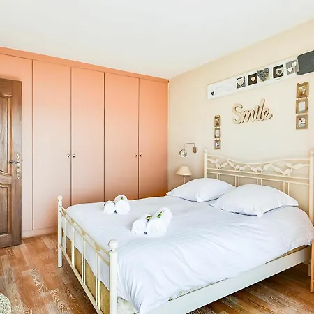 Le Cygne Apartment 1